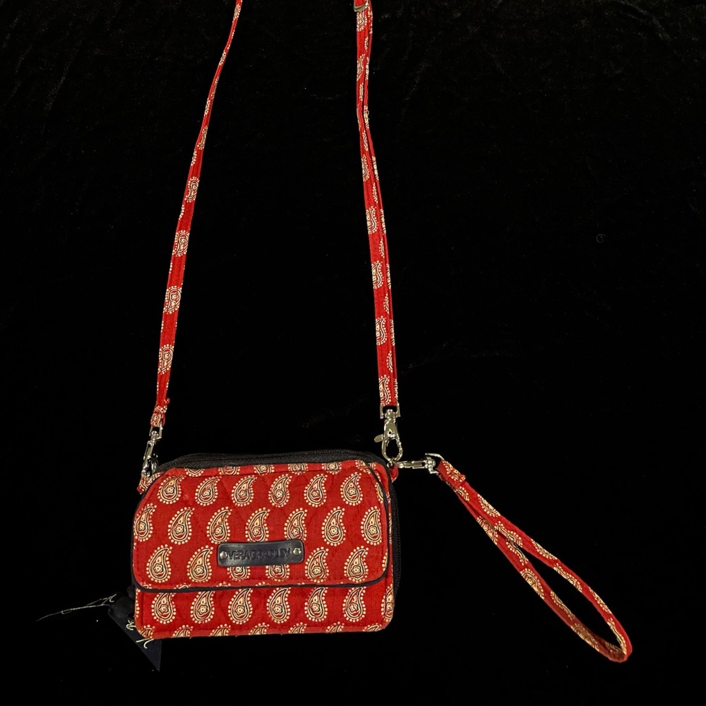 Red Paisley/Navy Vera Bradley Wristlet with Detachable Crossbody Strap